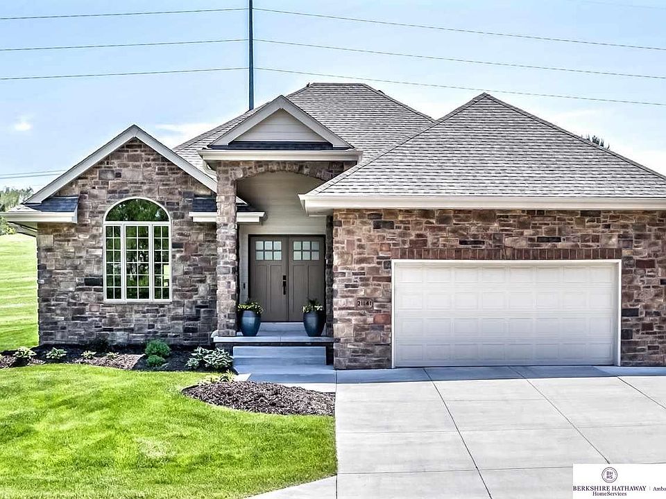 1st image of 21141 Arbor Ct