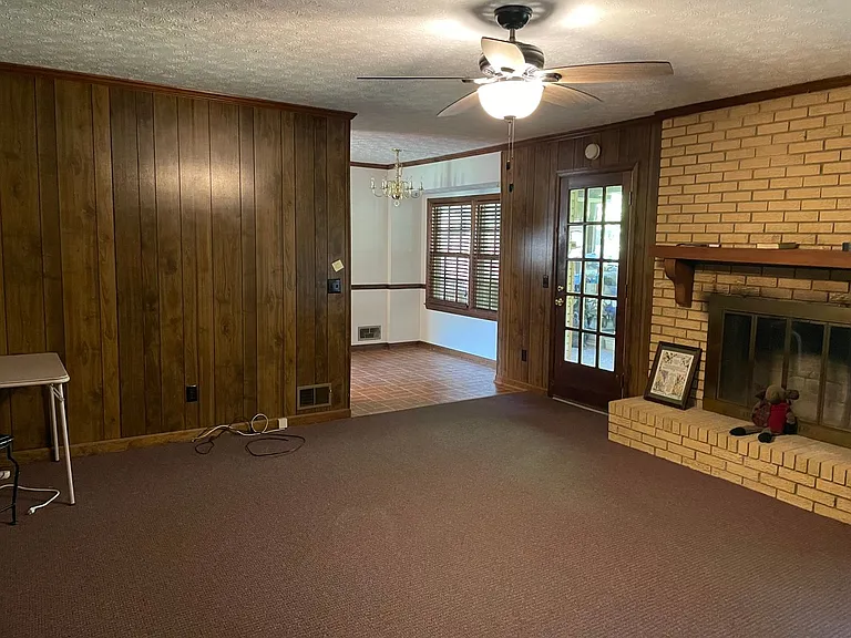 1180 Robinhood Rd — Photo 14