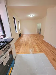 Rented by Metro Park Realty Inc