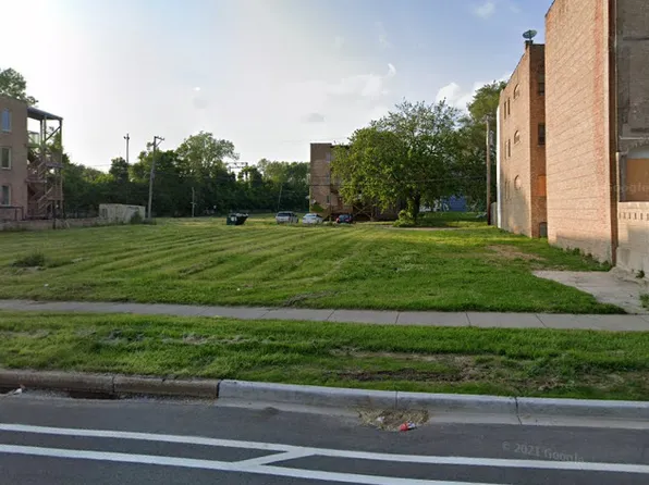 1424 E Marquette Rd, Chicago, IL 60637