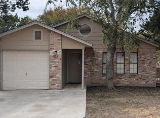 1109 N Bishop St, San Marcos, TX 78666