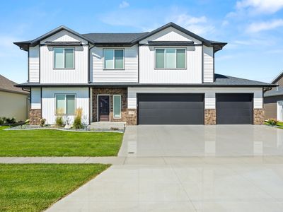 2240 14th St W, West Fargo, ND, 58078