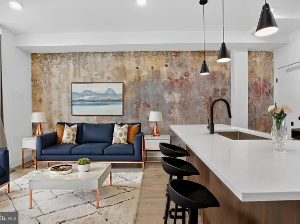 59 N 2nd St #13, Philadelphia, PA 19106