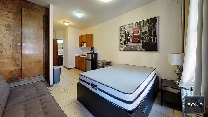 Rented by Bond New York | media 14