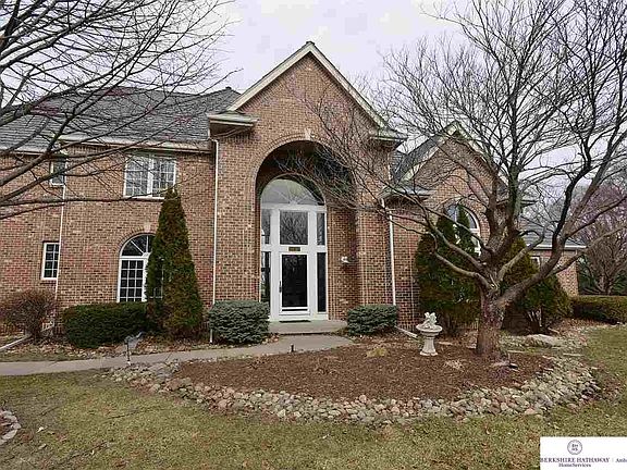 2nd image of 3330 N 134th Cir