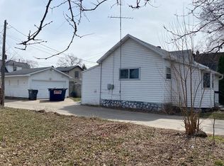 1417 9th St S, La Crosse, WI 54601