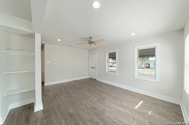 3 bed, 2.0 bath, 1400 sqft, $1,850 — Photo 4