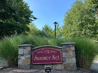 151 Shelter Rock Rd UNIT 54, Danbury, CT 06810
