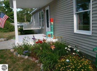 307 Kalkaska St, Kalkaska, MI 49646