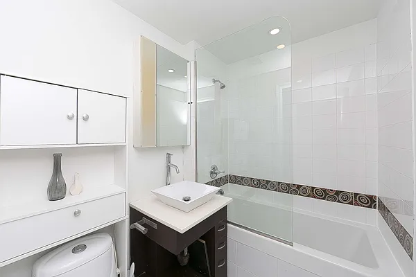 Sold by Alina Levina, LREB | media 4
