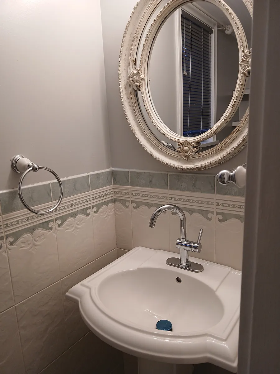 Building Photo - 41 Tyndale Pl #1