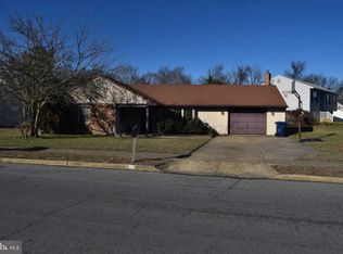 895 Hampton Way, Williamstown, NJ 08094