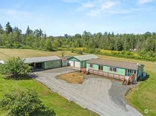 3323 E Smith Rd, Bellingham, WA 98226