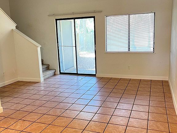 3rd image of 2942 SONGBIRD Drive