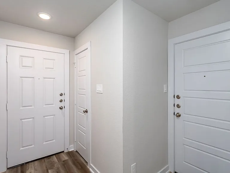 263 Damon Dr — Photo 19
