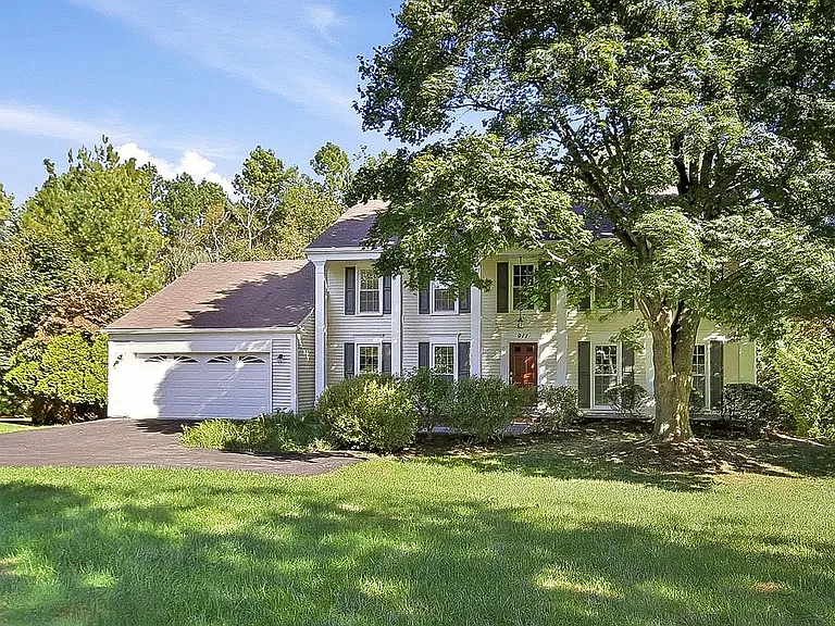 911 Riva Ridge Dr — Photo 3
