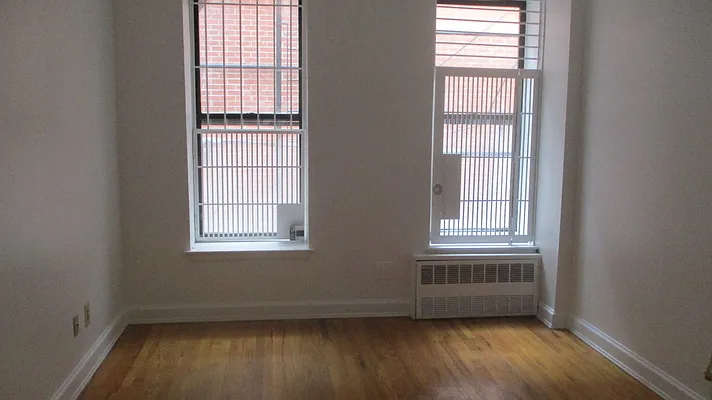 Rented by H F Hewitt Realty | media 5