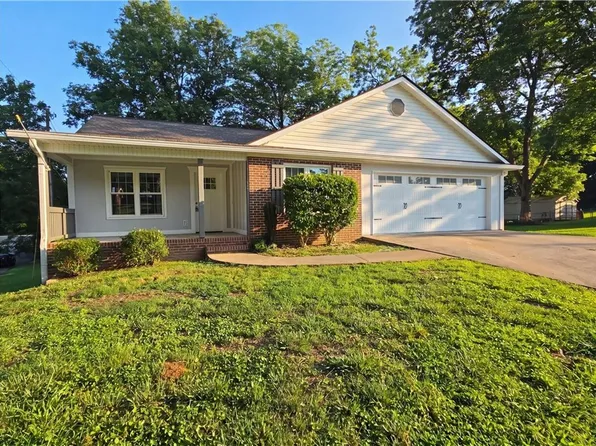 45 Griffith St, Buchanan, GA 30113