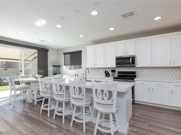 8910 Gilpin St, Las Vegas, NV 89166