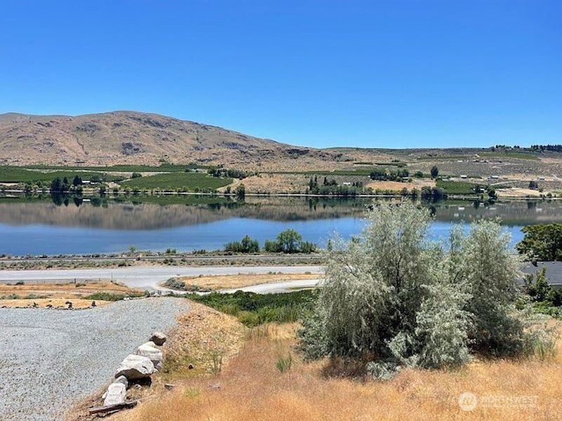 2nd image of 31 Osprey Nest Road