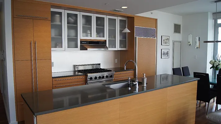 Sold by Real Direct | media 7