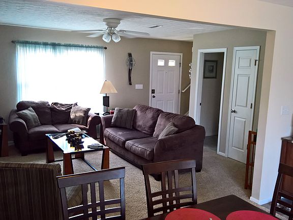 Living Room / Dining Room