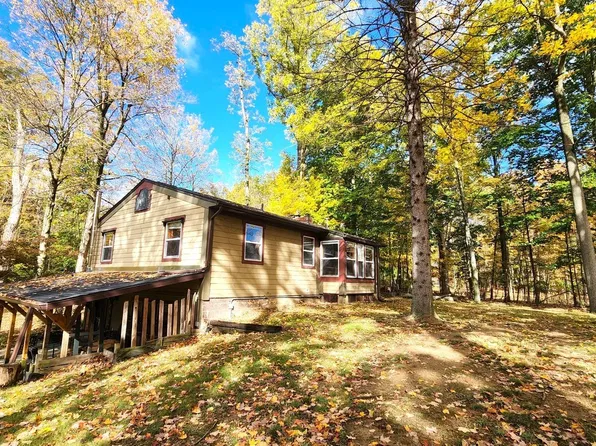 7344 Ballash Rd, Medina, OH 44256