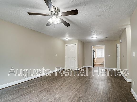 4th image of 3004C Strickland Ct