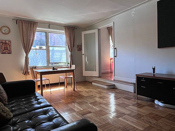 3rd image of 7215 37th Ave APT 1F