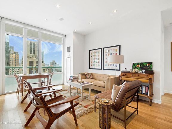 4th image of 325 5th Ave APT 26D
