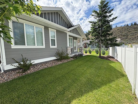 2nd image of 200 Grand Blvd #132