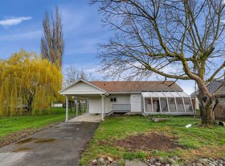 302 2nd St, Sumas, WA 98295