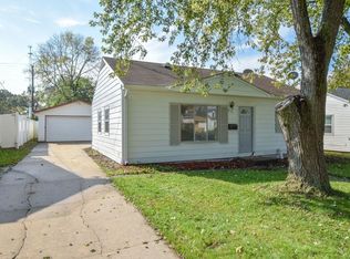 225 W Martin Ln, Milwaukee, WI 53207