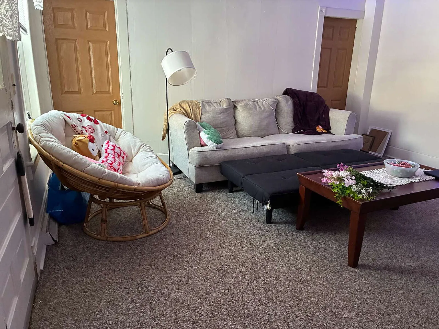2 bed, 1.0 bath, $535 — Photo 2