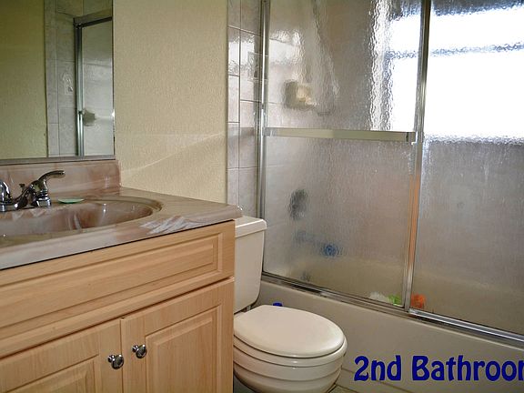 4th image of 10202 Twin Lakes Dr