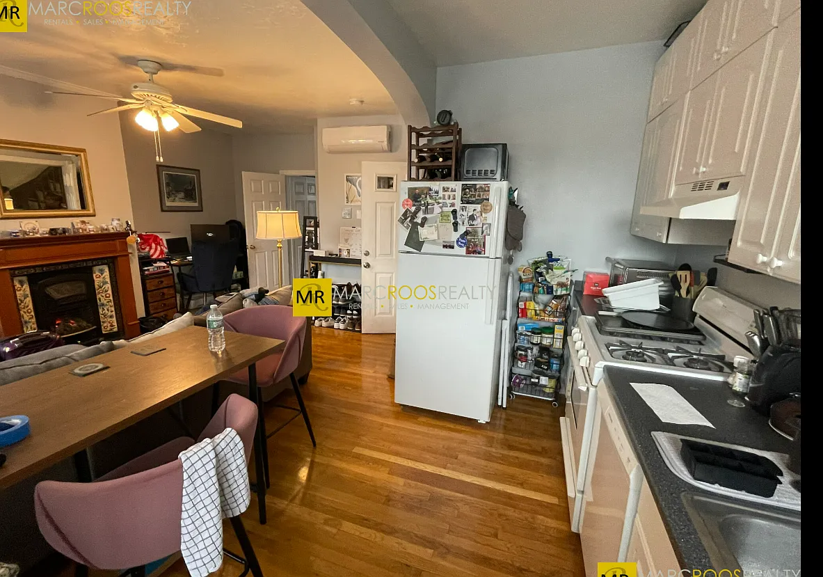 202 Northampton St — Photo 3