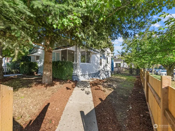 702 N Cedar Street, Tacoma, WA 98406