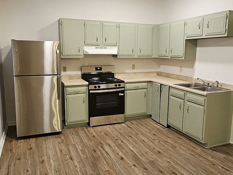 285 Hickory Rd #1 — Photo 6