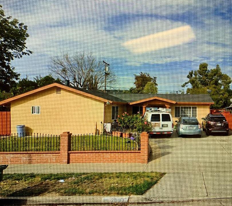 1st image of 2093 Newton Ave
