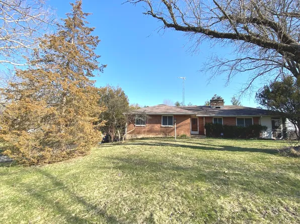 6316 W Hillside Rd, Crystal Lake, IL 60012