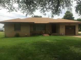 324 S Marion Ave, Hinton, OK 73047