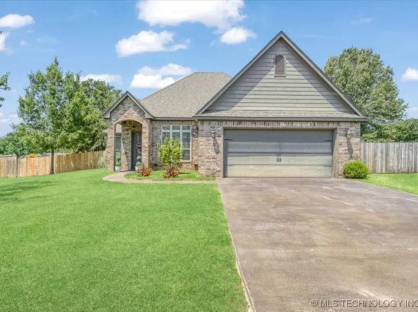5009 Falcon Dr, Durant, OK 74701