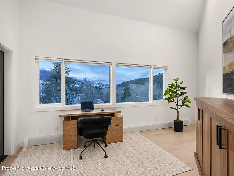 75 Bennett Ct — Photo 35