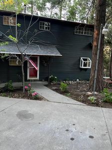 920 Hillcrest Dr, Crestline, CA, 92325