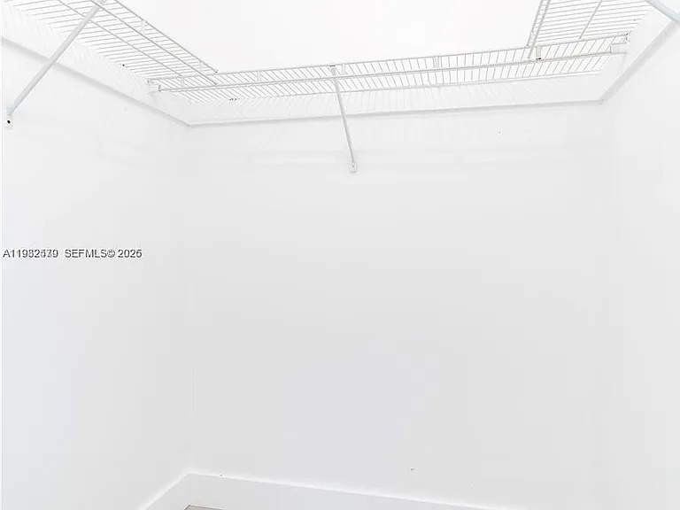2020 Miami Rd #B — Photo 8