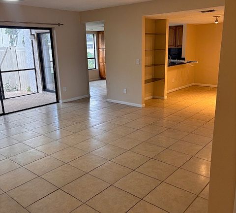 2nd image of 4721 Puritan Cir