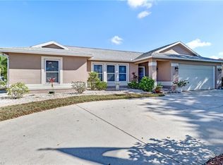 6595 Wakefield Dr, Fort Myers, FL 33966