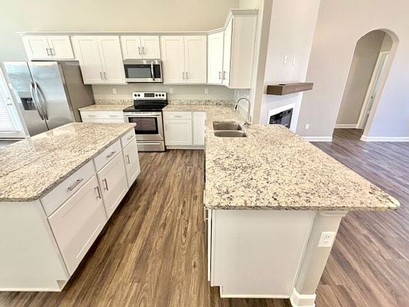 4th image of 95 Crimsonwood Dr
