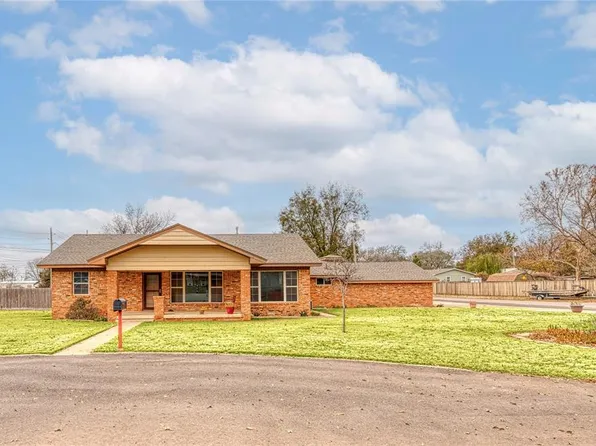 519 N Peace Ave, Elk City, OK 73644