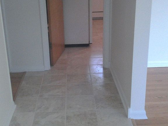 3rd image of 18690 W Willow Point Dr